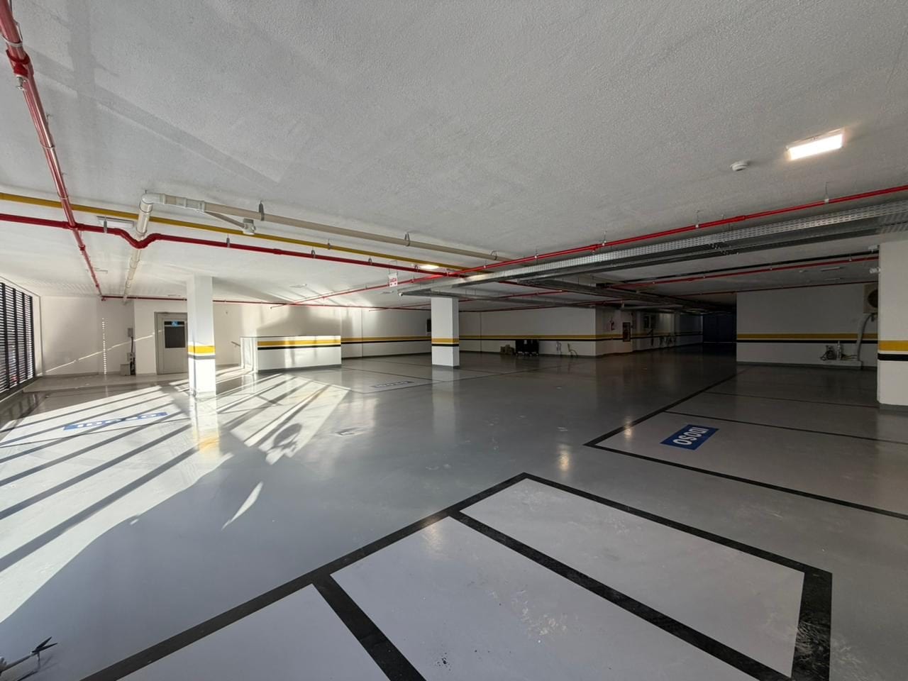 Sala comercial - localizado em Balneário Camboriú / Centro